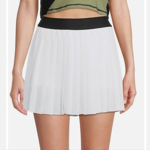 Slazenger Tech Pleat Skort in White with Black Waistband, Size XL - Picture 3 of 13